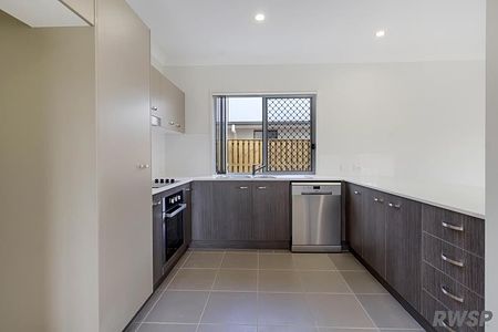 16 McPherson Crescent, 4209, Coomera - Photo 4