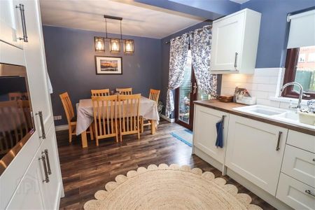 46 Brandon Parade, Belfast, BT4 1JH - Photo 3