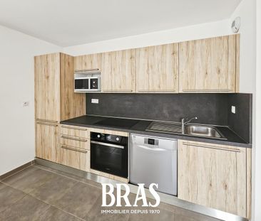 Location Appartement 3 pièces 61m² NANTES 44200 - Photo 2