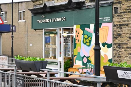 2 bedroom flat to rent - Photo 2