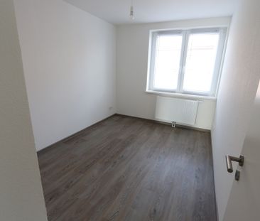 Mitten drin - neuwertige Wohnung im Zentrum - Foto 1