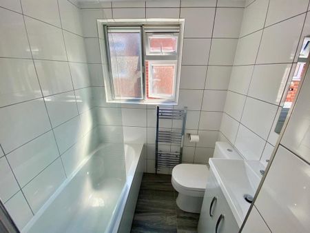 2 bedroom maisonette to rent - Photo 5