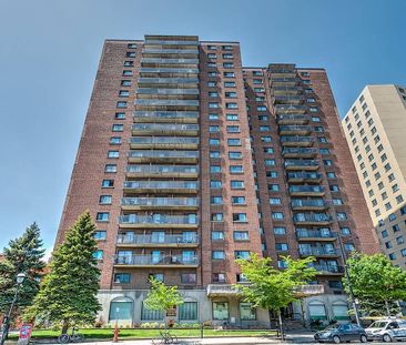 65 East Sherbrooke Street, Montréal, QC - Photo 4