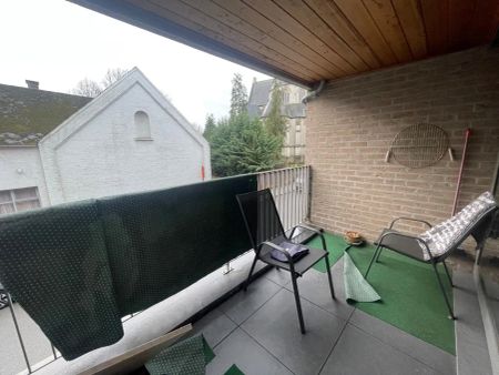 Gezellig en mooi appartement met 2 slaapkamers en autostaanplaats te huur in centrum van Geel! - Foto 4