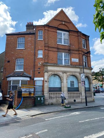 1 bedroom flat to rent - Photo 2