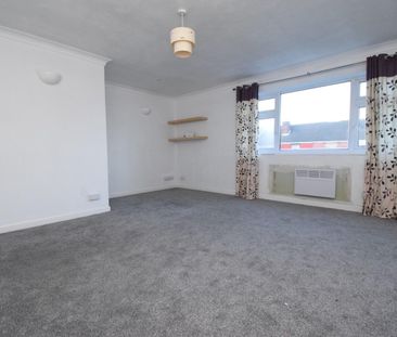 Minsthorpe Lane, South Elmsall, Pontefract - Photo 1