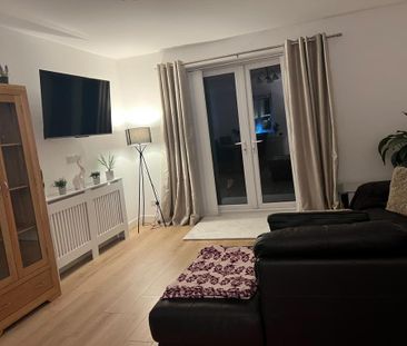 4 bedroom terraced house to rent - Photo 5