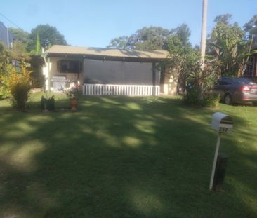 Coochiemudlo Island - Photo 1