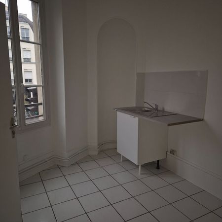 Appartement Paris 1 pièce(s) 19.63 m2 - Photo 3