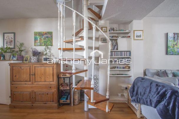 2 bedroom end of terrace house to rent - Photo 1