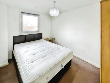 2 bedroom apartment to rent - Photo 4