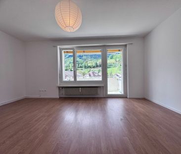 Preiswerte 3.5-Zimmer-Wohnung mit neuer Küche und Balkon in Waldenburg - Foto 3