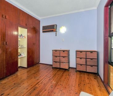 12 Mullen Gardens, - Photo 3