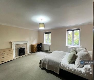 4 bedroom terraced house to rent - Photo 3