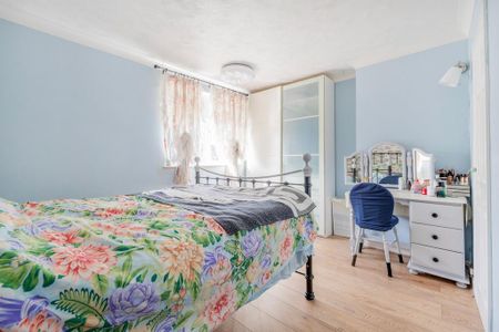 3 bedroom terraced house to rent - Photo 5