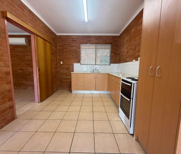 Studio in Richmond Hill - Photo 3