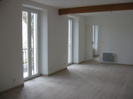 Location Appartement 2 pièces 47m² PRIVAS 07000 - Photo 2