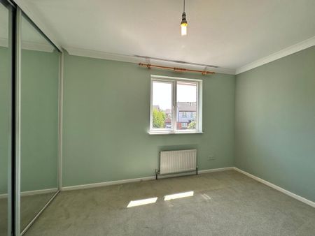 3 bedroom semi-detached house to rent - Photo 3