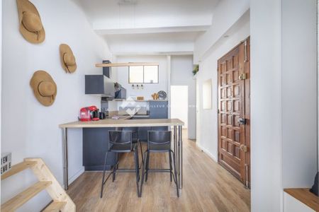 Appartement Type 2 /3 de 48,46 m² (meublé, climatisé et avec WIFI compris) en Plein Centre-Ville ! - Photo 2