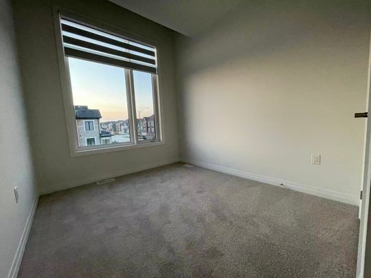 For Lease - 70 Tipp Drive, Richmond Hill, Ontario - Photo 1