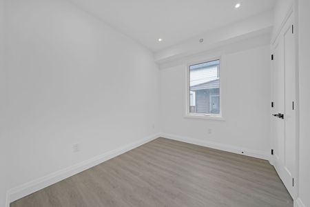 For Lease - 474 Montrose Avenue Unit# Main, Toronto, Ontario - Photo 4