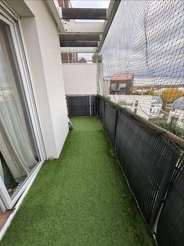 3 pièces - Meublé - 57 m² - 6ème étage - Colocation autorisée - Photo 2