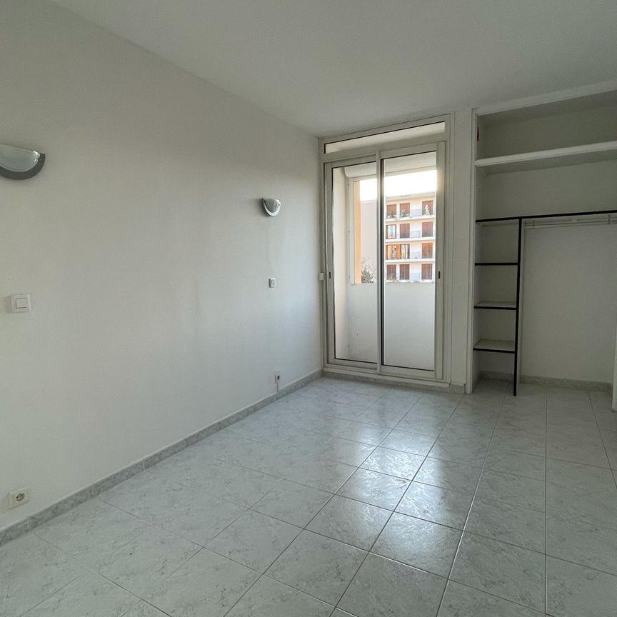 Location Appartement 3 pièces 55m² HYERES 83400 - Photo 1