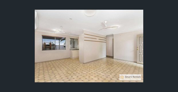 Comfortable Family Living in Convenient Condon - Photo 1