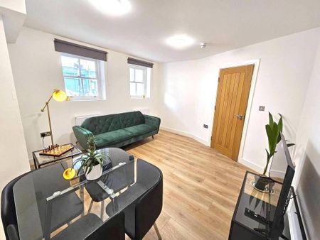 2 bedroom flat to rent - Photo 4