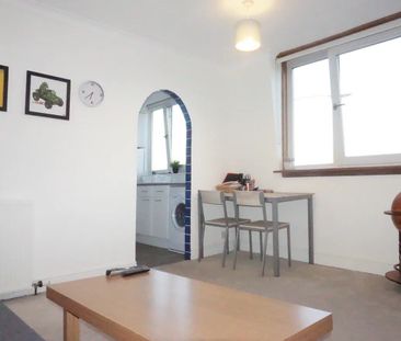 2 Bed Flat, Holburn Street, AB10 - Photo 2