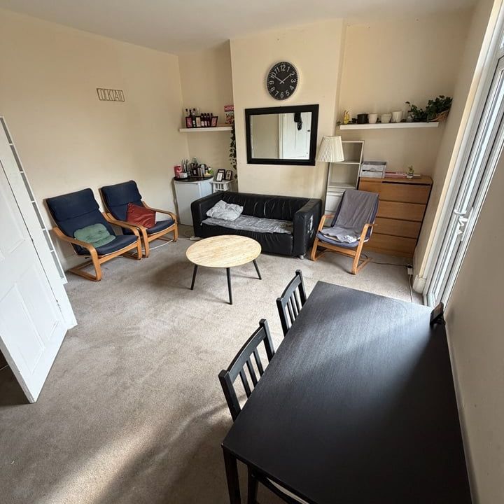 3 Bed Terraced House, Morden Road, SW19 - Photo 1