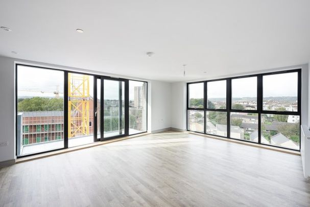 2 Bed Flat - Photo 1