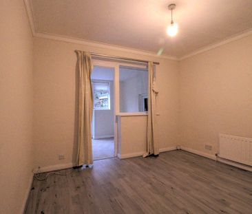 2 bedroom bungalow to rent - Photo 2