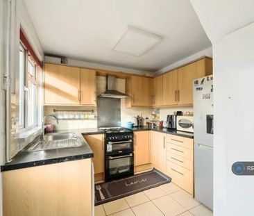 2 bedroom terraced house to rent - Photo 6