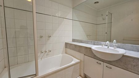 St Kilda Road - Photo 4