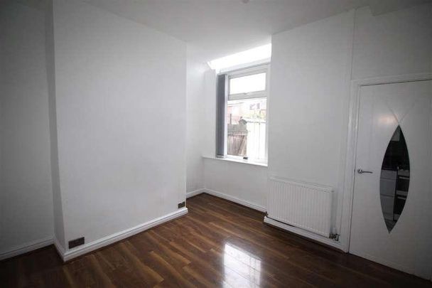 Parkhill Avenue, Manchester, M8 - Photo 1