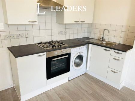 2 bedroom flat to rent - Photo 5