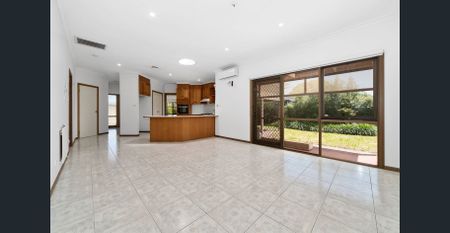 4 bedroom home in Courtenay Gardens Estate - Photo 4