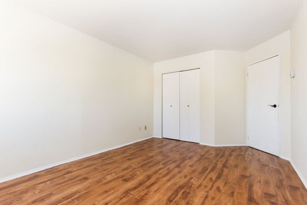1655 Boul. du Souvenir, Laval (Laval-des-Rapides), QC H7N - Photo 1