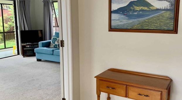2 Bedroom Unique Family Home - Photo 1
