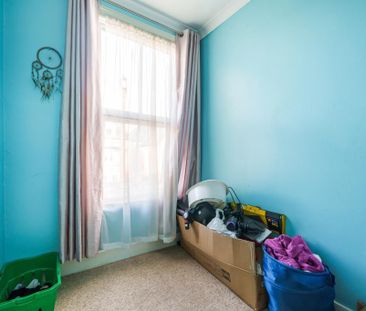 2 bedroom maisonette to rent - Photo 6