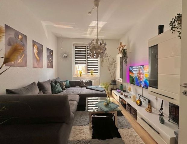 Renovierte 2- Raum- Wohnung mit EinbaukÃ¼che - WG geeignet! - Foto 1