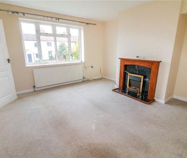 3 bedroom end of terrace house to rent - Photo 1