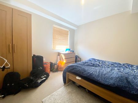 1 Bedroom - Photo 4