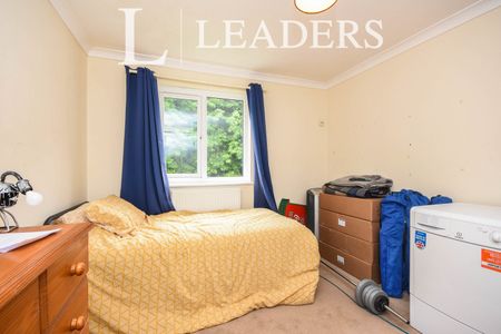 2 bedroom property to rent Lucas Road, Sudbury, CO10 - Photo 3