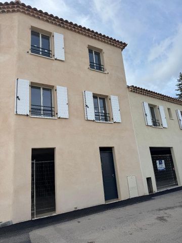 Location Appartement 2 pièces 45m² POURRIERES 83910 - Photo 5