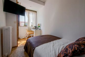 Avenida del Llano Castellano, Madrid, Community of Madrid 28034