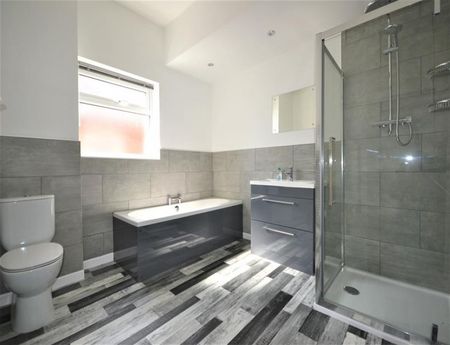 2 Bedroom Apartment To Let - Photo 4