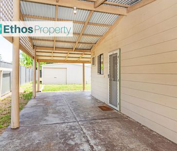 LOVELY HOUSE ON LARGE BLOCK - Photo 4