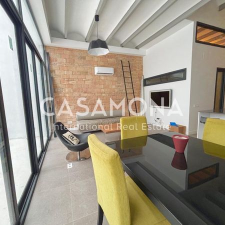 Spacious and modern 3-Bedroom Duplex with Terrace, Garage & Cozy Patios in El Clot - Photo 3